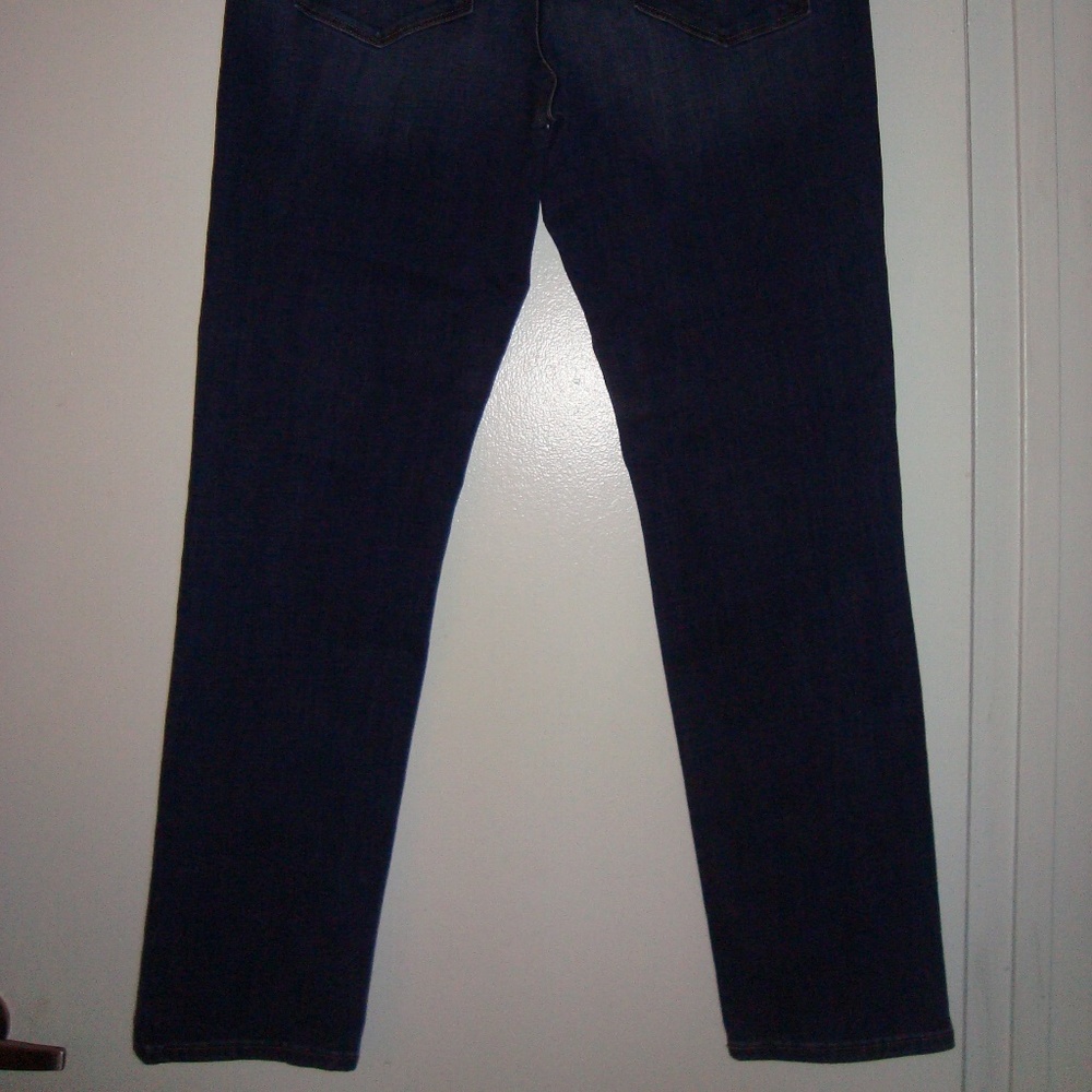 EUC - Picture 4 of 4